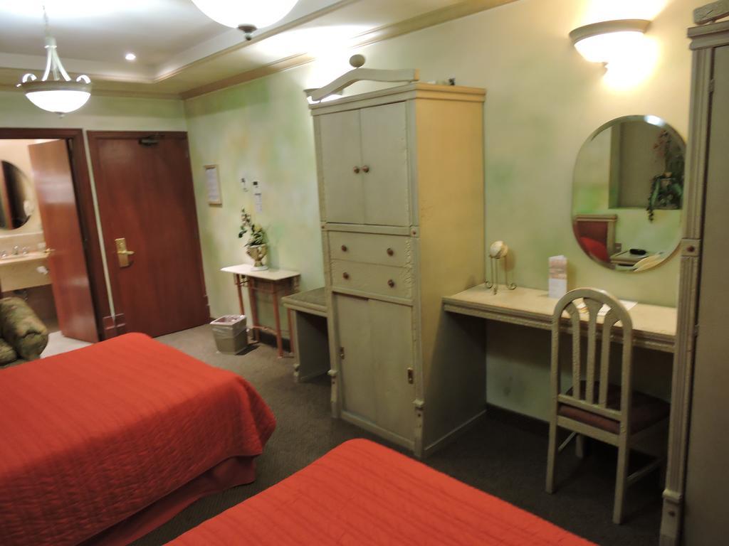 Hotel Quinta Cesar Сан Хуан де лос Лагос Екстериор снимка