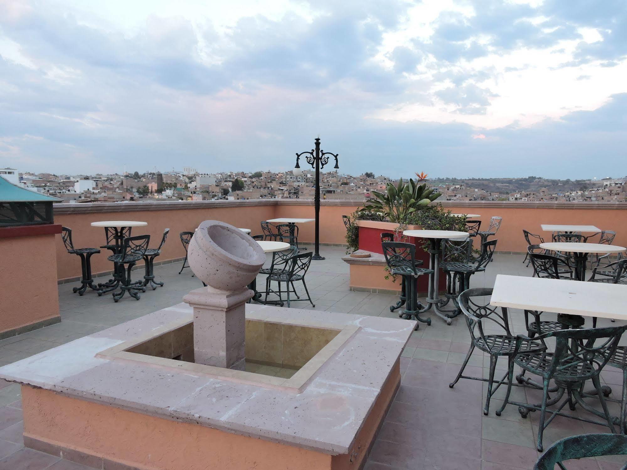Hotel Quinta Cesar Сан Хуан де лос Лагос Екстериор снимка