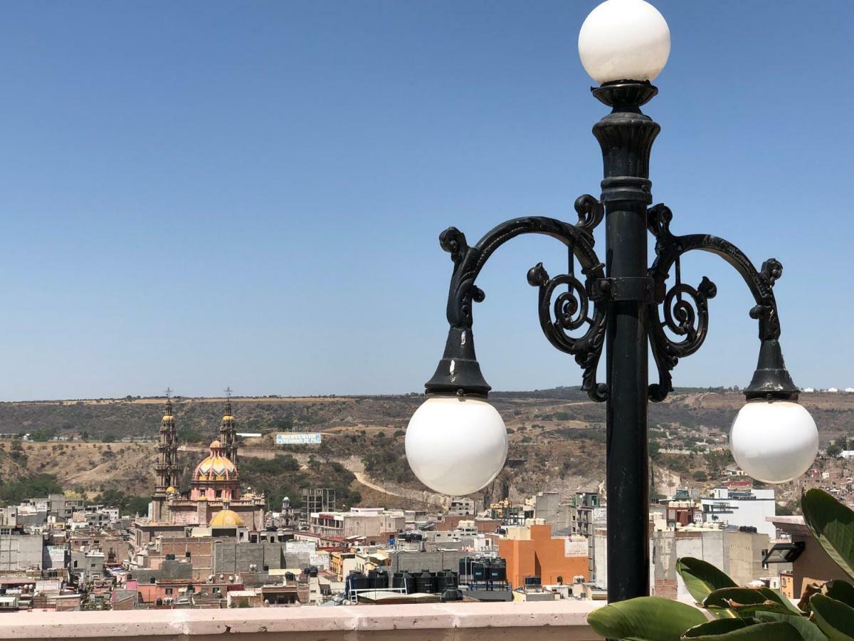 Hotel Quinta Cesar Сан Хуан де лос Лагос Екстериор снимка